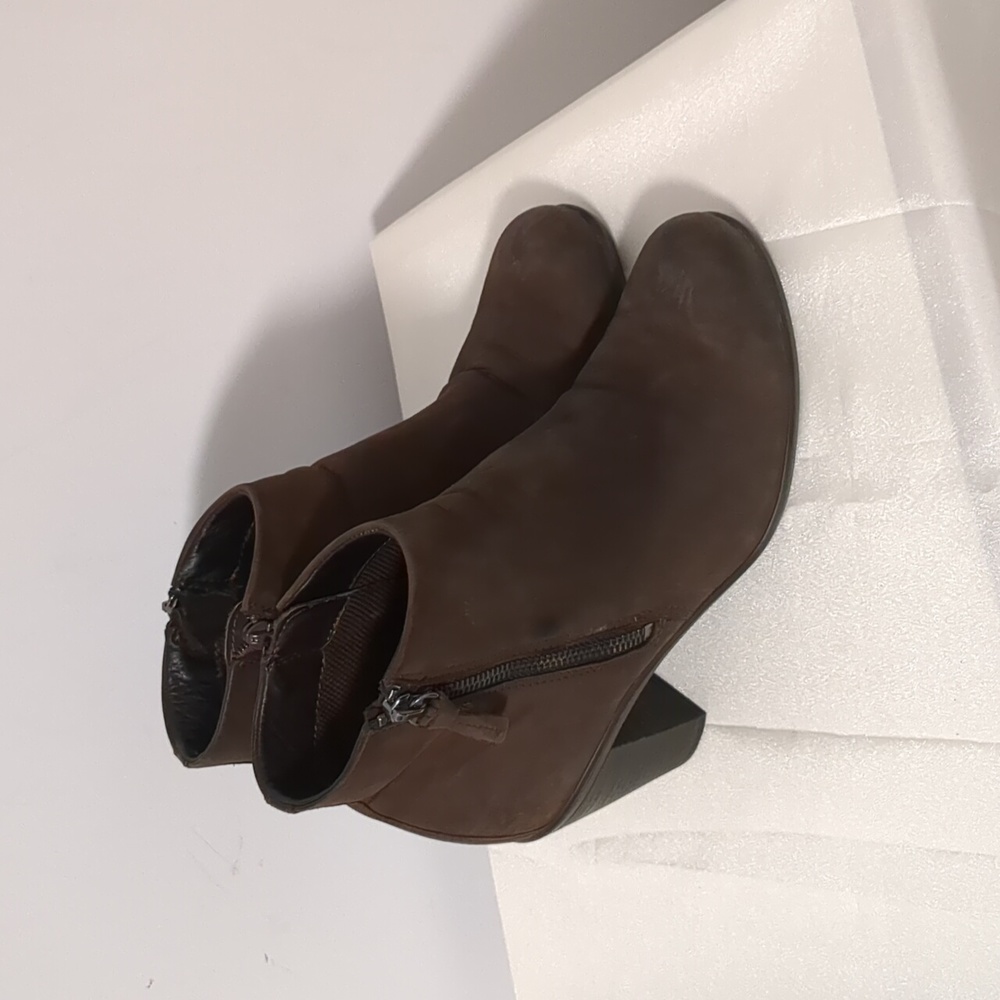 Ecco Brown Ankle Boots